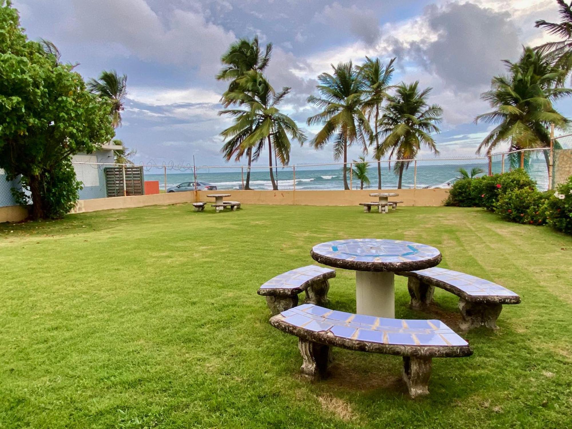 Beachbums Hideaway 卢基约 外观 照片
